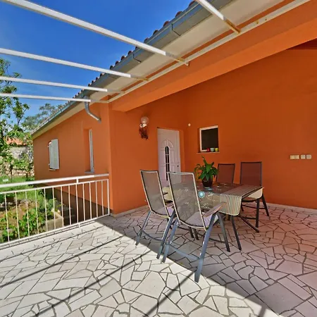 Zeljka-3 By Interhome نوفي فينودولسكي