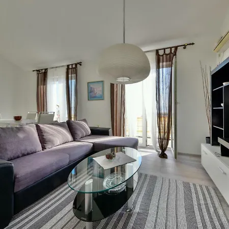 Appartamento Zeljka-3 By Interhome